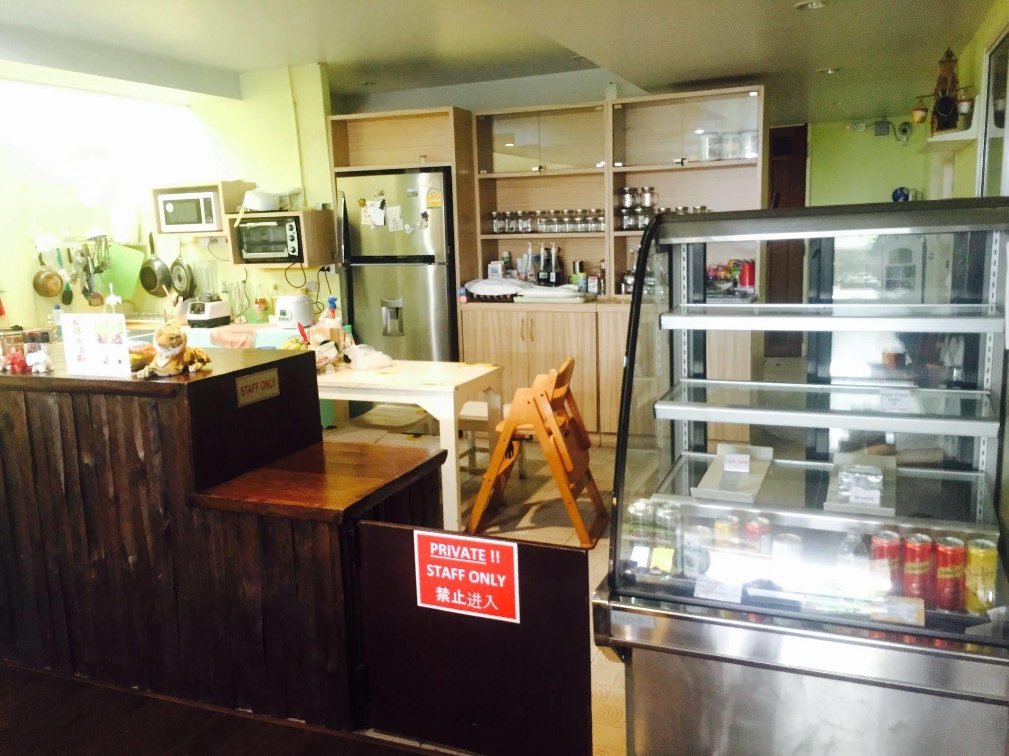 Dozy Lamoon House Hotel Chiang Mai Ngoại thất bức ảnh