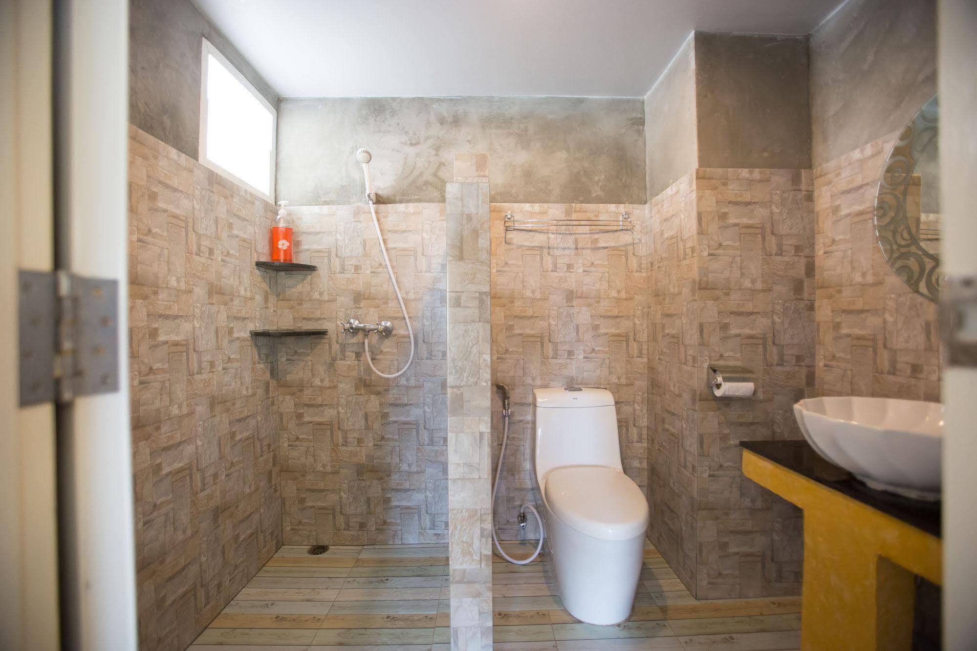 Dozy Lamoon House Hotel Chiang Mai Ngoại thất bức ảnh