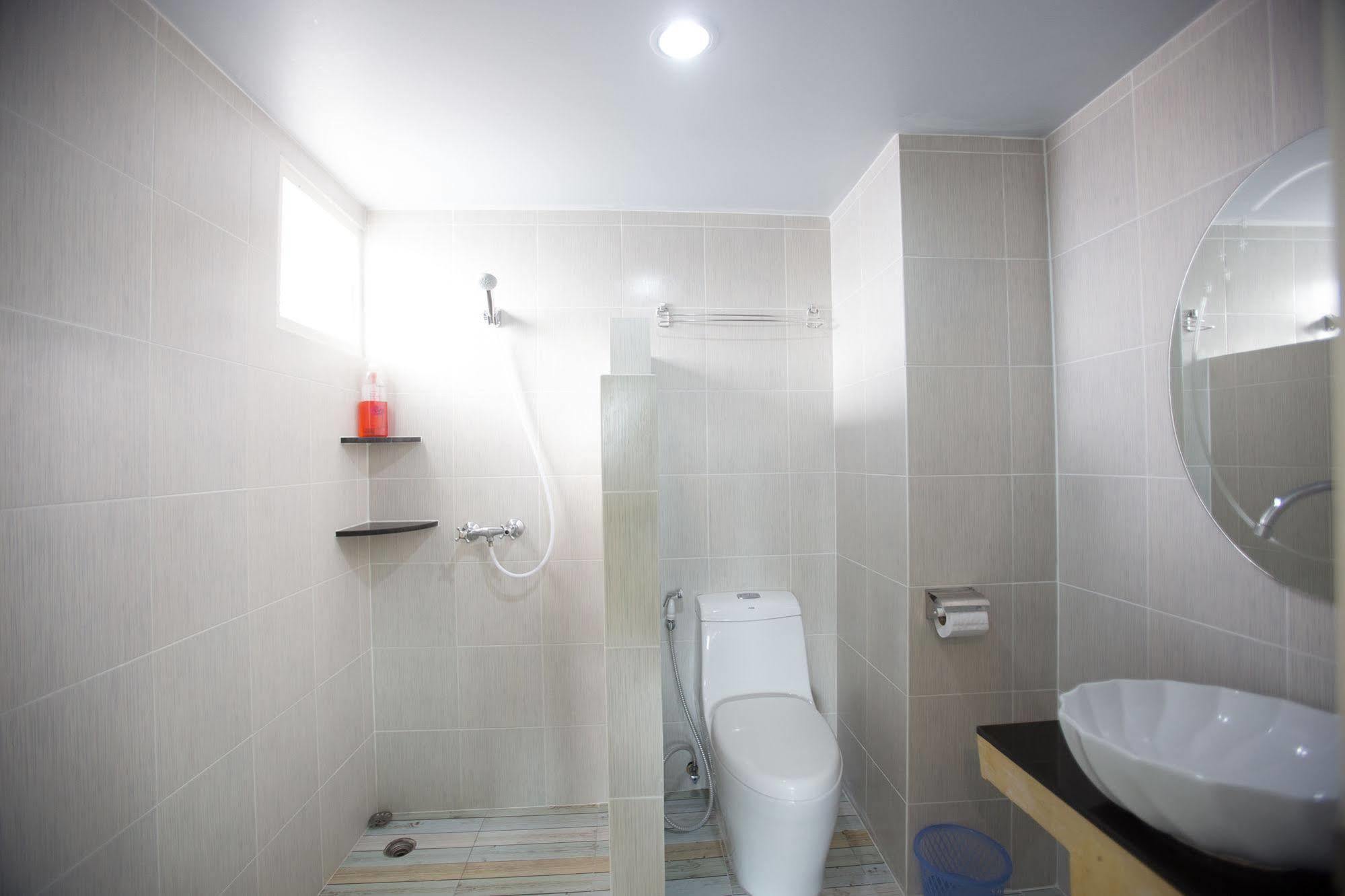 Dozy Lamoon House Hotel Chiang Mai Ngoại thất bức ảnh